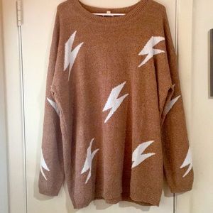 Lighting Bolt breathable sweater NEW WITHOUT TAGS